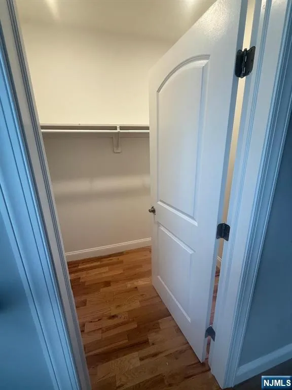 372 E 27th Street 201 Paterson, NJ 07514