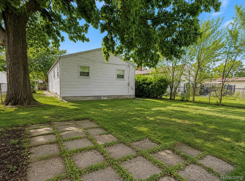 4241 Fordline Road Lincoln Park City, MI 48146
