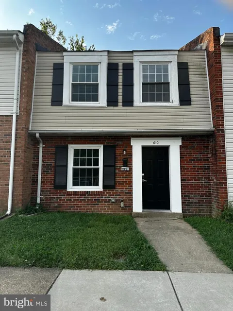 610 DENTON CIRCLE