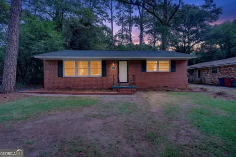 2557 Delano DR