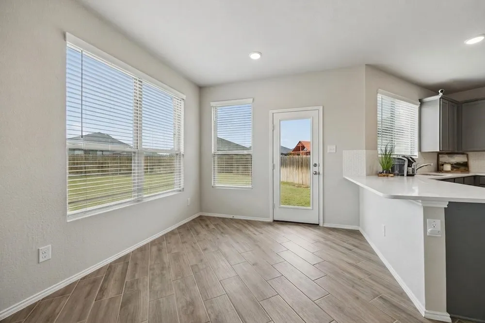 925 Billups Drive Van Alstyne, TX 75495