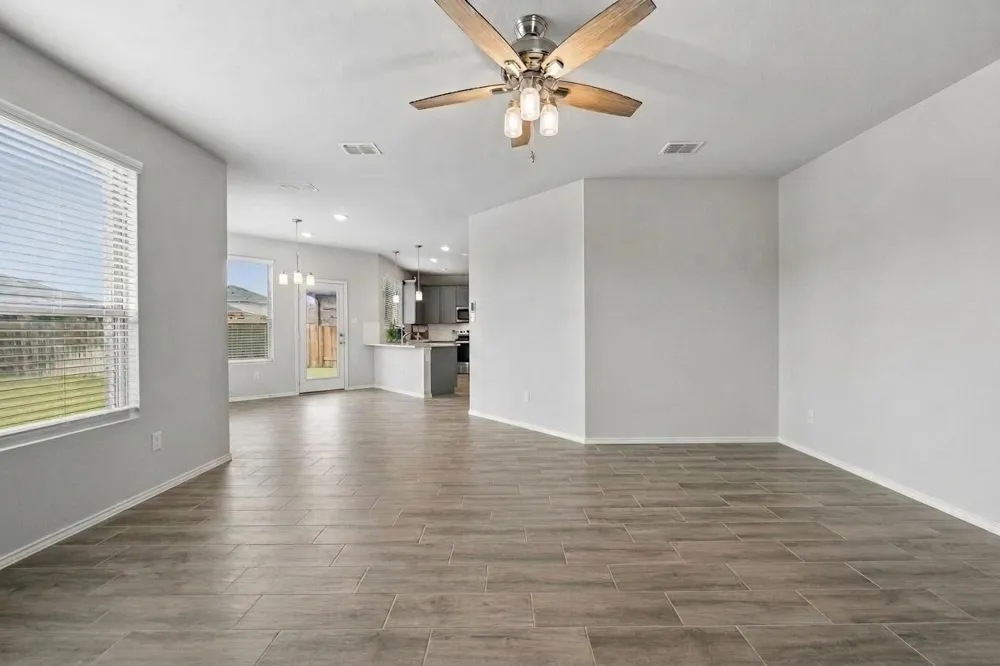925 Billups Drive Van Alstyne, TX 75495