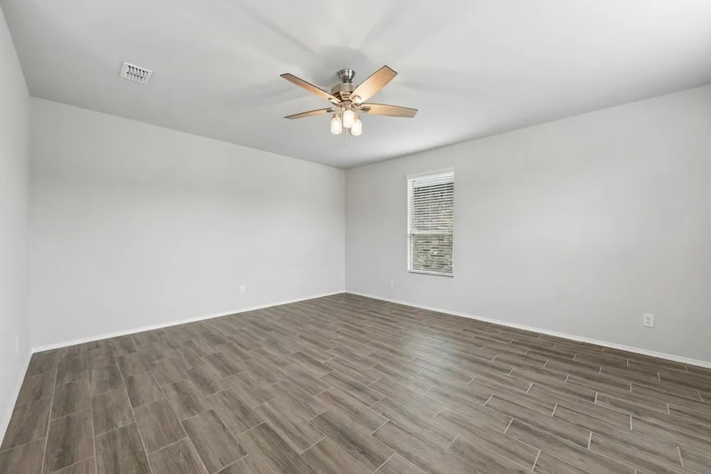 925 Billups Drive Van Alstyne, TX 75495