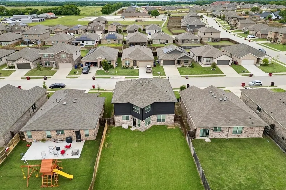 925 Billups Drive Van Alstyne, TX 75495