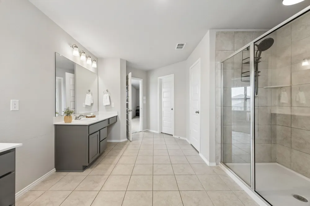 925 Billups Drive Van Alstyne, TX 75495
