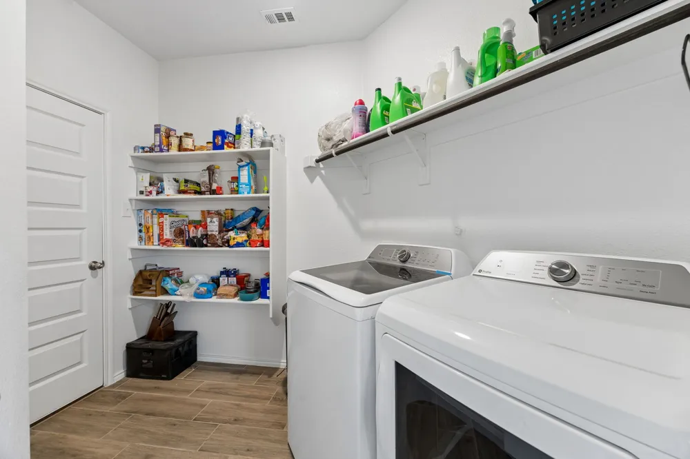 925 Billups Drive Van Alstyne, TX 75495