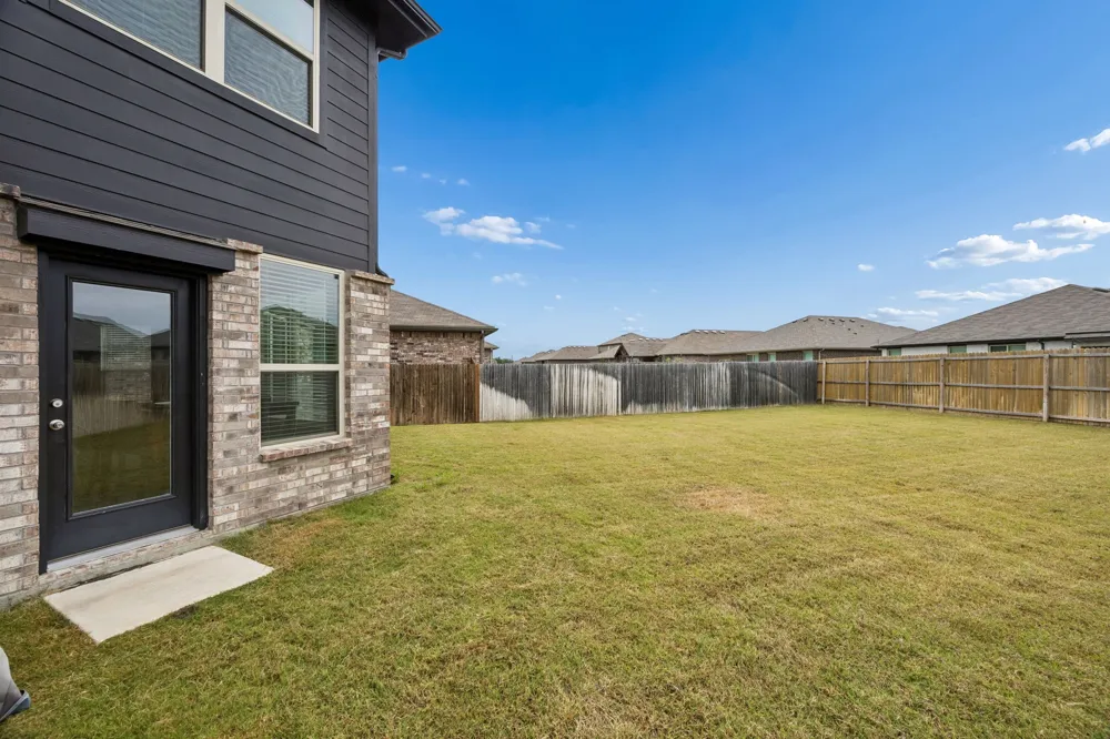 925 Billups Drive Van Alstyne, TX 75495