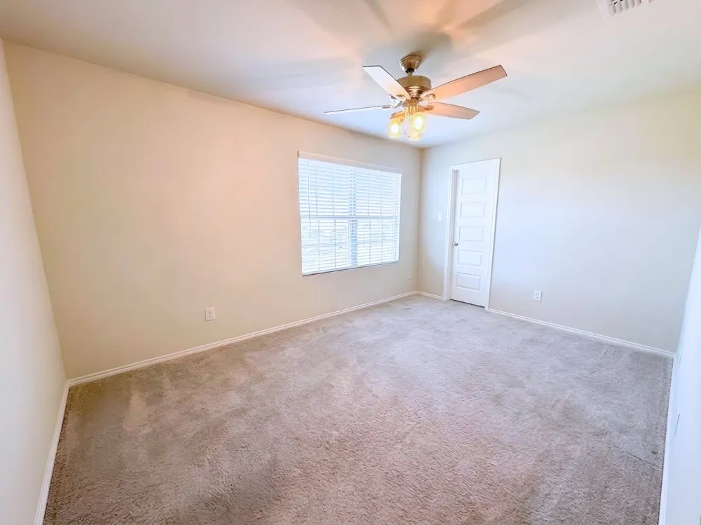 925 Billups Drive Van Alstyne, TX 75495