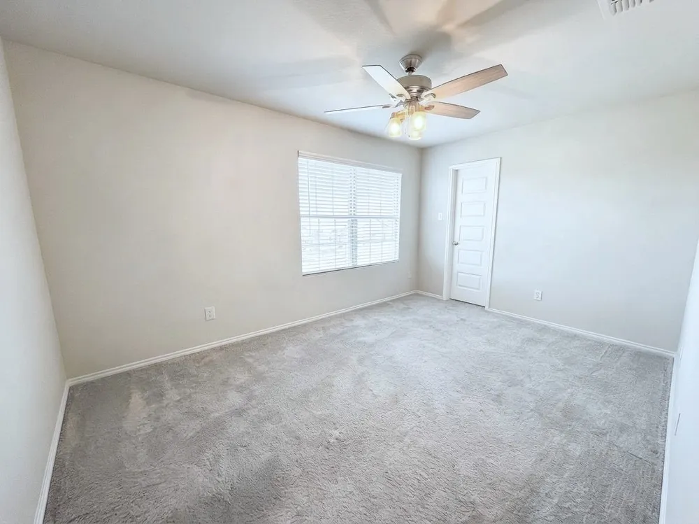 925 Billups Drive Van Alstyne, TX 75495