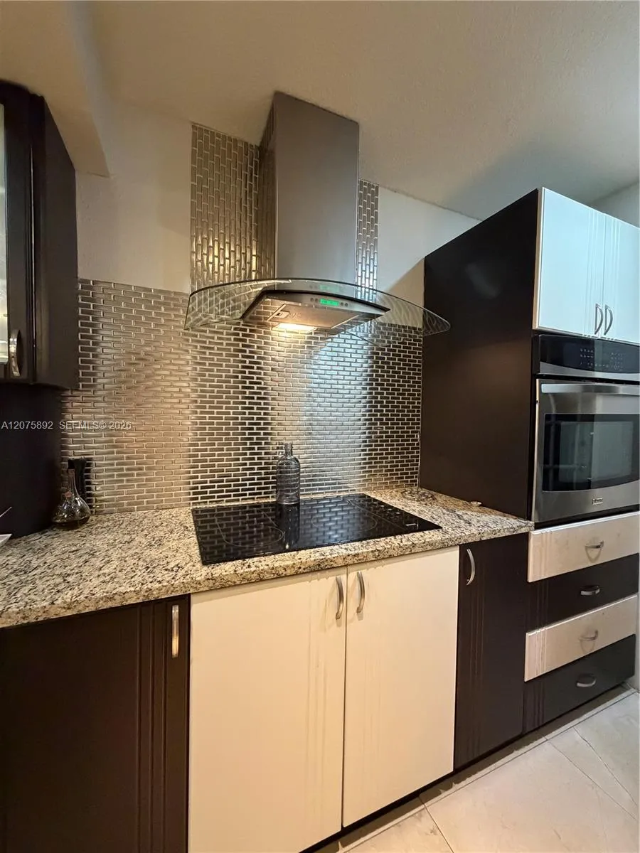 5445 NW 172nd Ter Miami Gardens, FL 33055