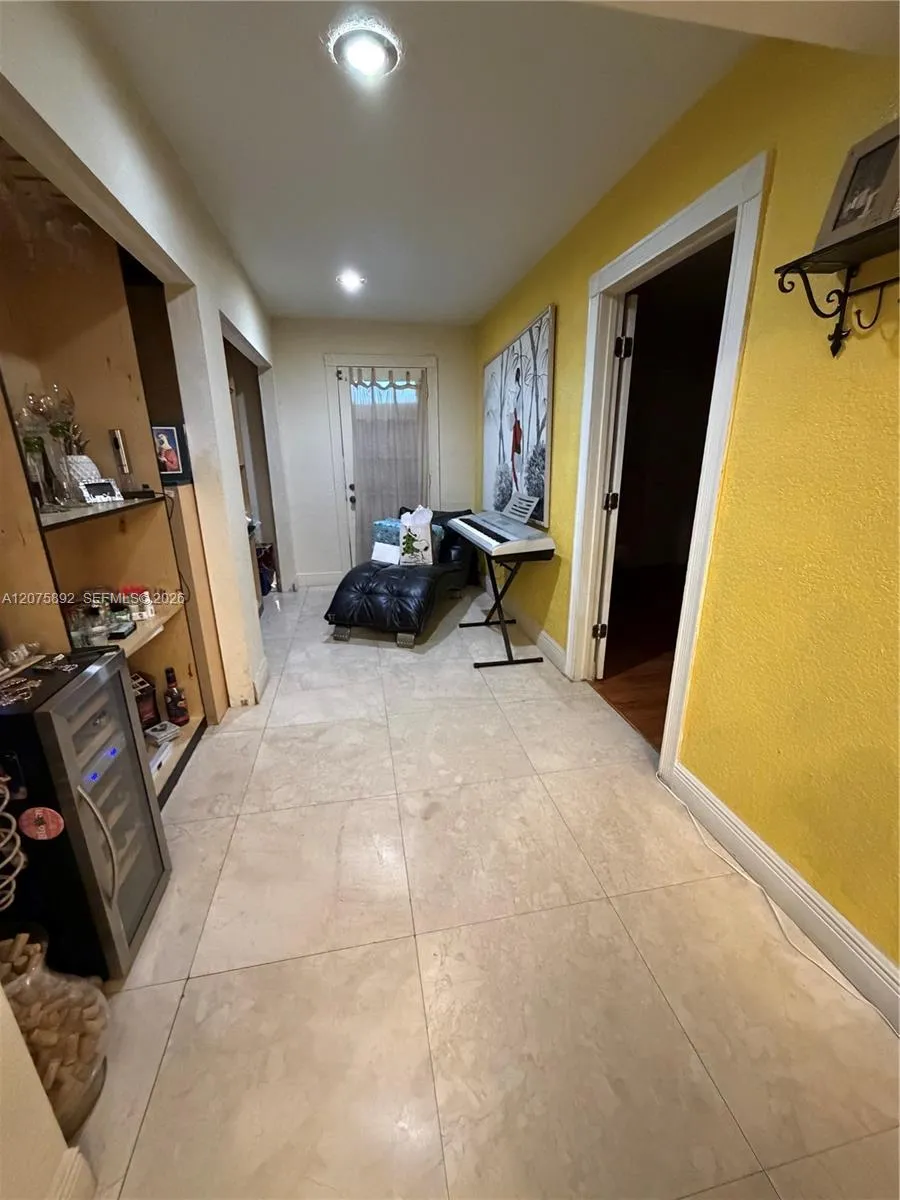 5445 NW 172nd Ter Miami Gardens, FL 33055