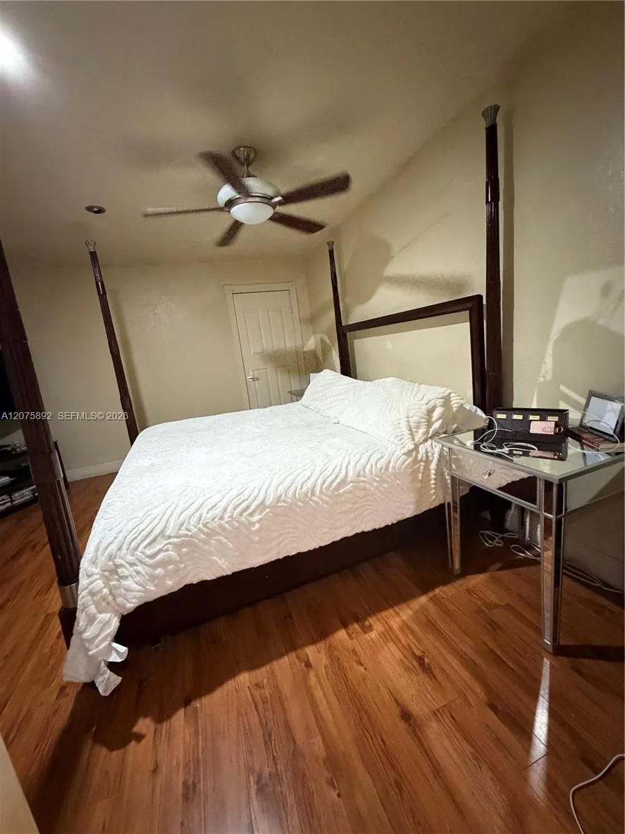 5445 NW 172nd Ter Miami Gardens, FL 33055