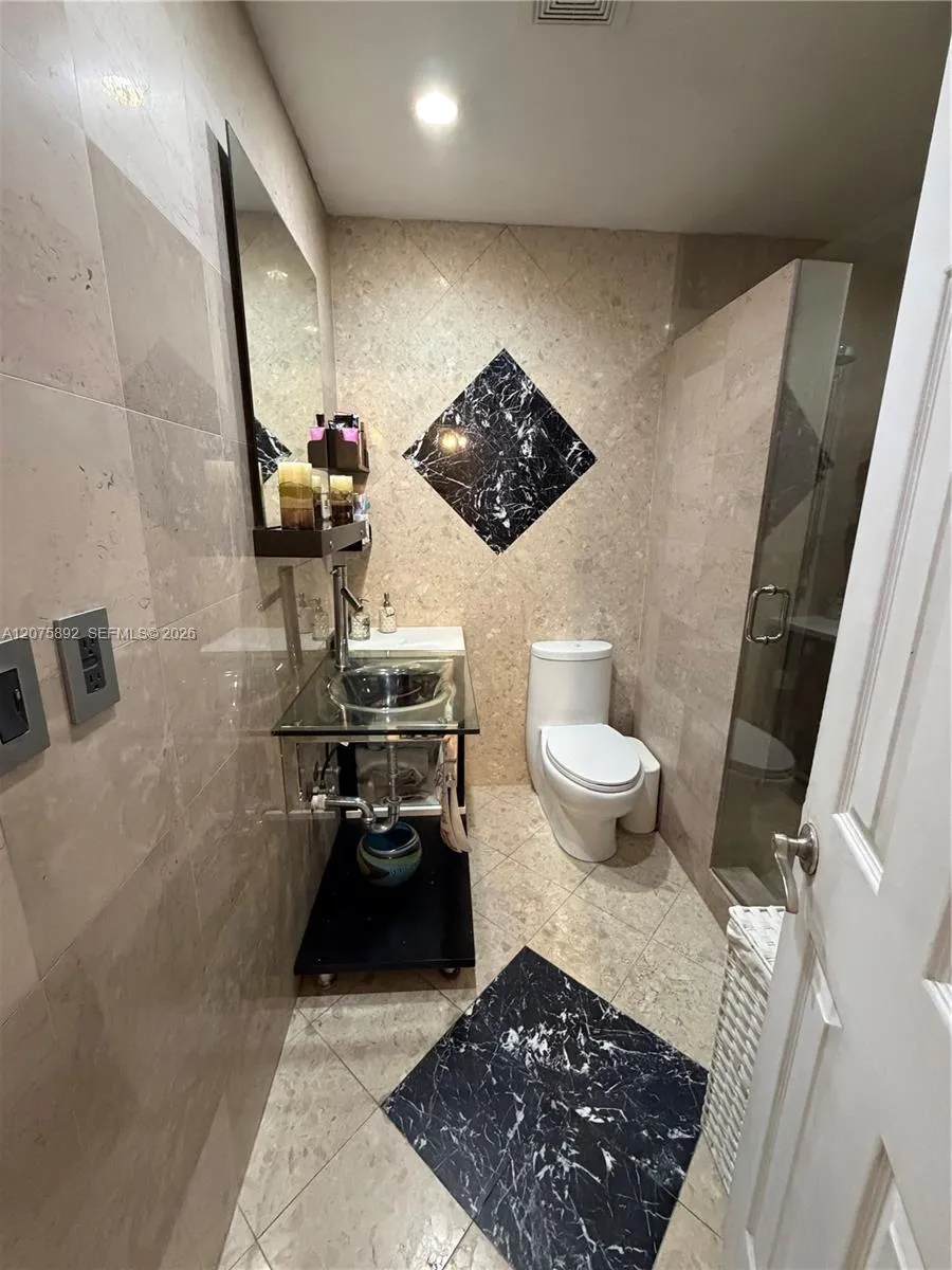 5445 NW 172nd Ter Miami Gardens, FL 33055