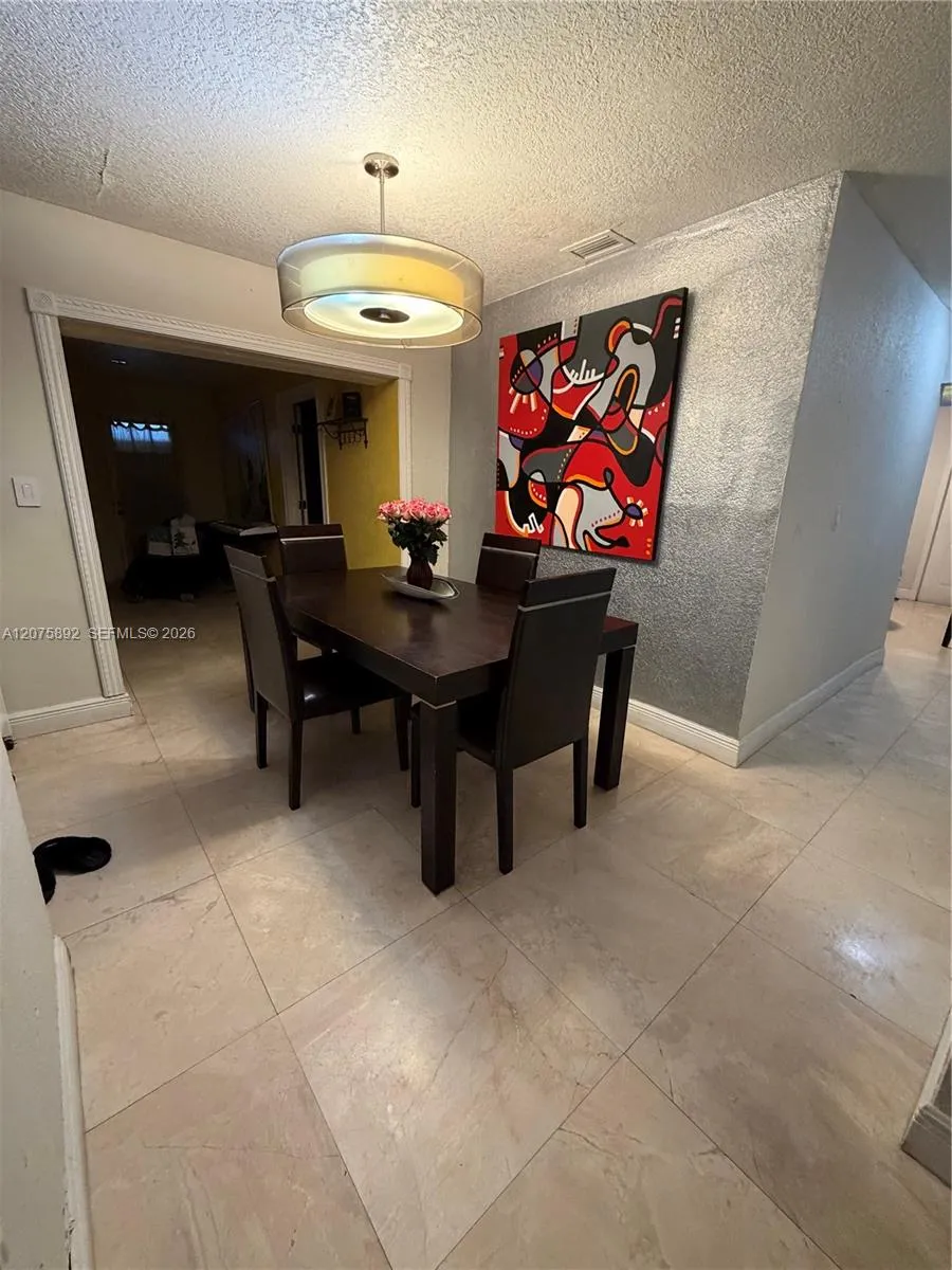 5445 NW 172nd Ter Miami Gardens, FL 33055