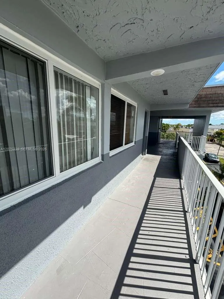 11195 SW 1st St #216 Sweetwater, FL 33174