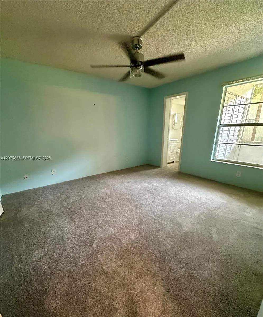 3777 NW 78th Ave #10B Davie, FL 33024