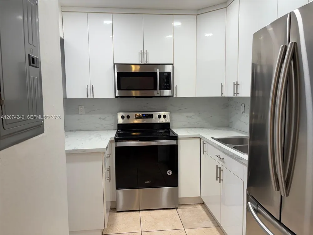 3551 SW 9th Ter #411 Miami, FL 33135