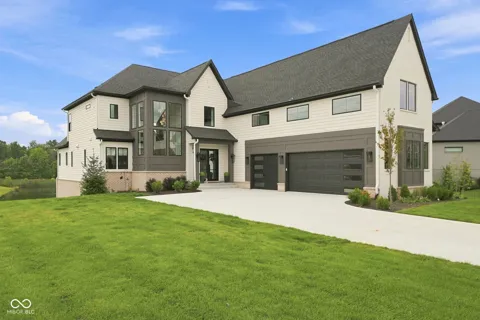 4497 Sparkling Water Way