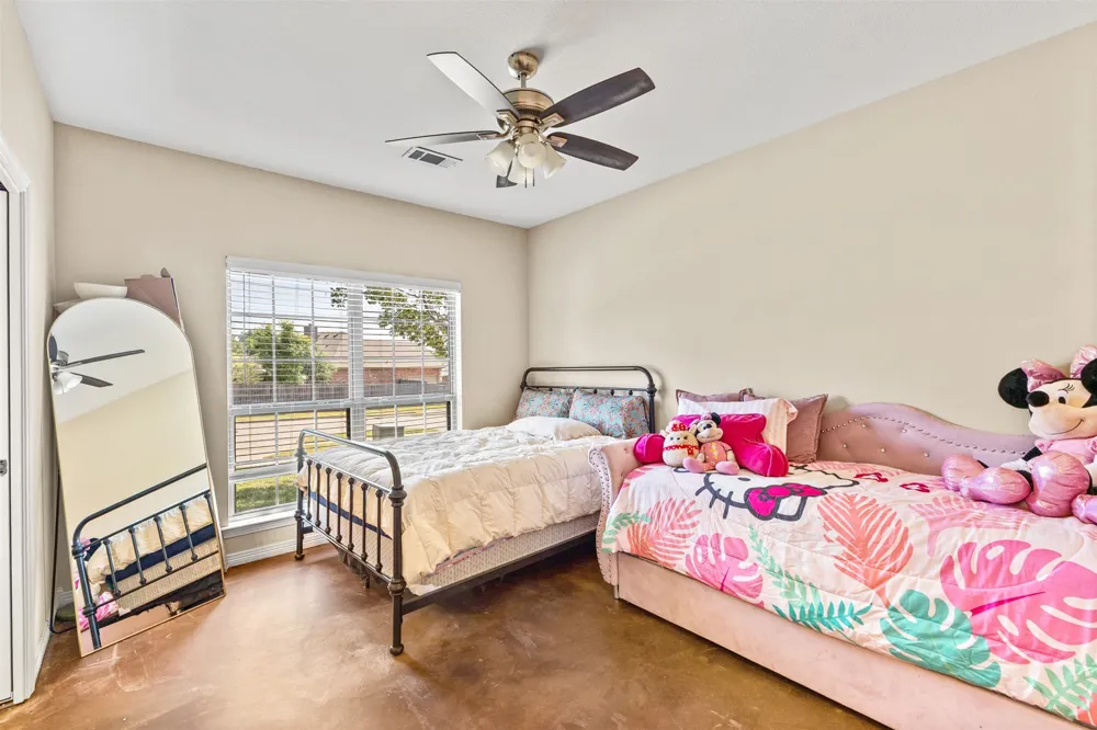 1010 Williams Street Ennis, TX 75119