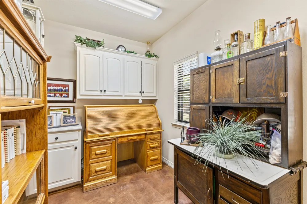 1010 Williams Street Ennis, TX 75119