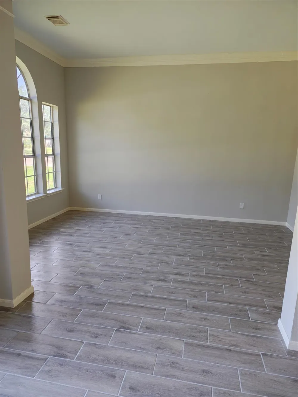 1301 Blueberry Lane Friendswood, TX 77546