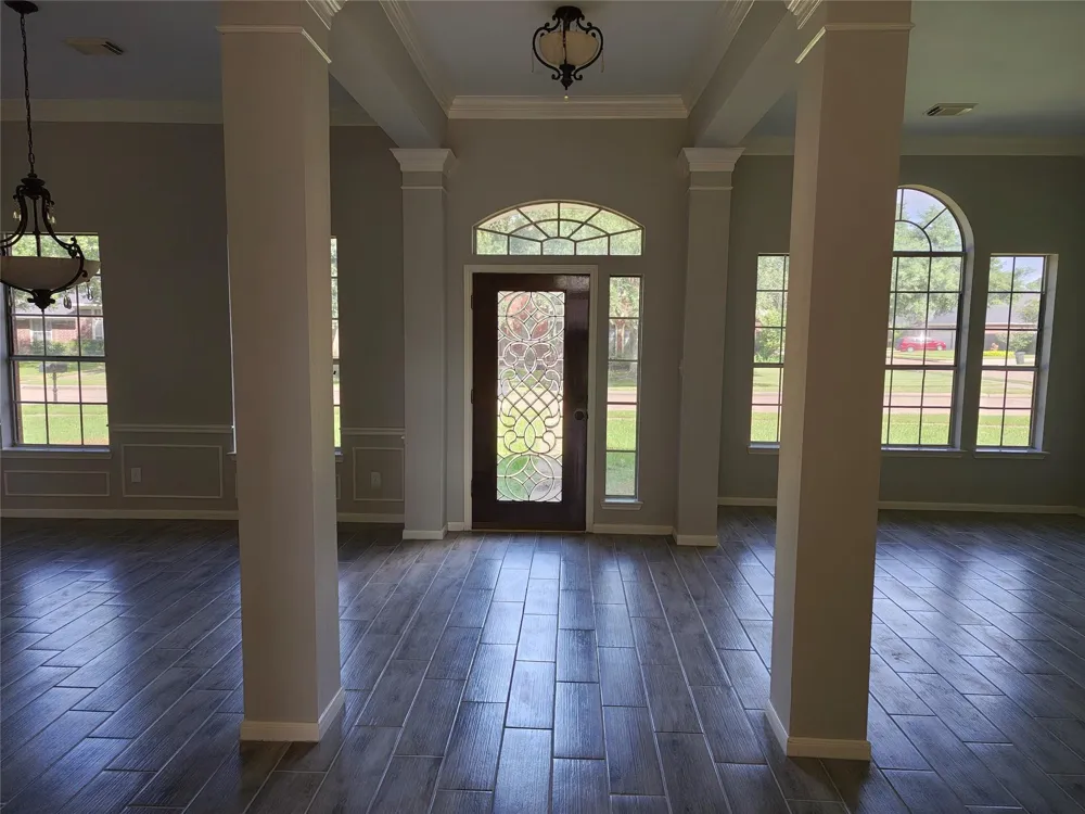 1301 Blueberry Lane Friendswood, TX 77546