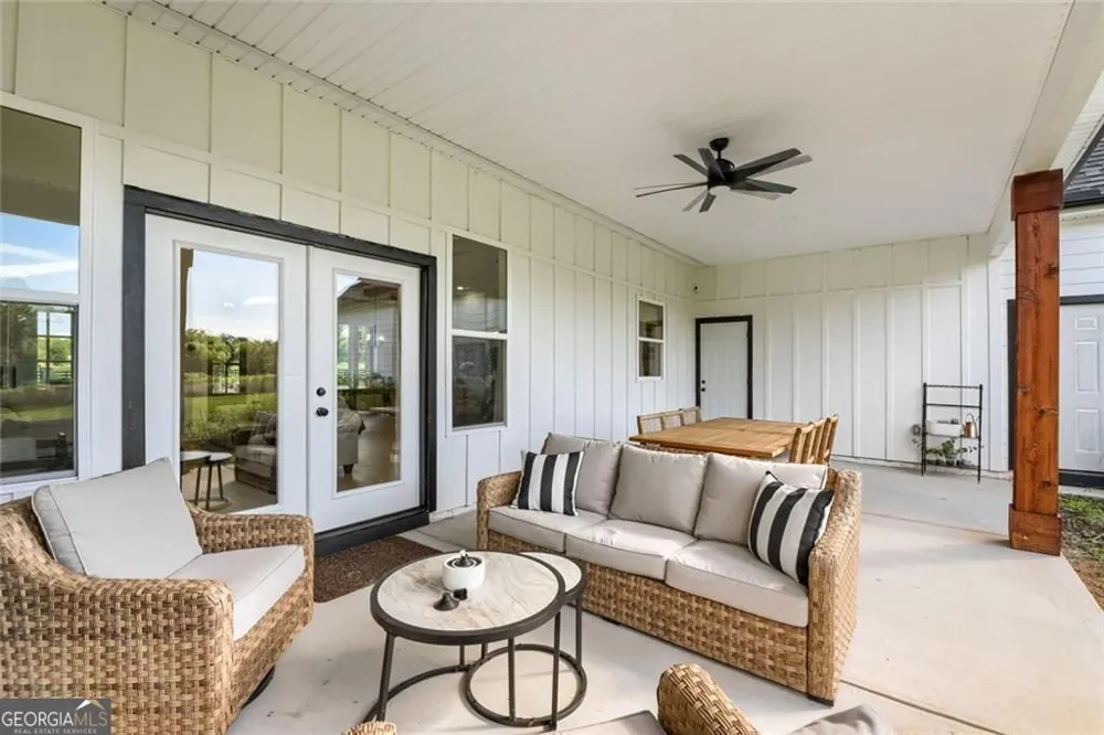1225 Rocky Creek RD Locust Grove, GA 30248