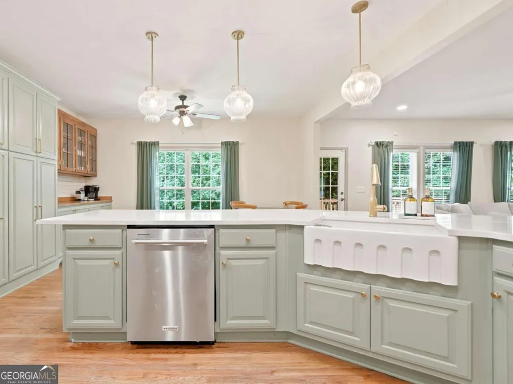 1038 Boxwood LN Canton, GA 30114