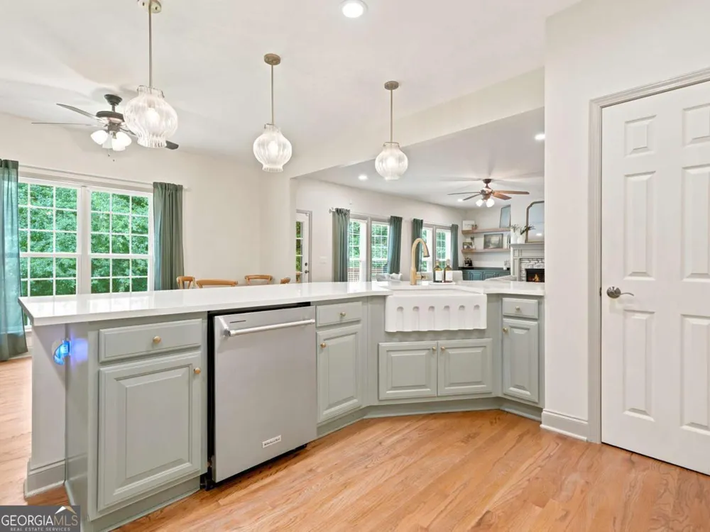 1038 Boxwood LN Canton, GA 30114