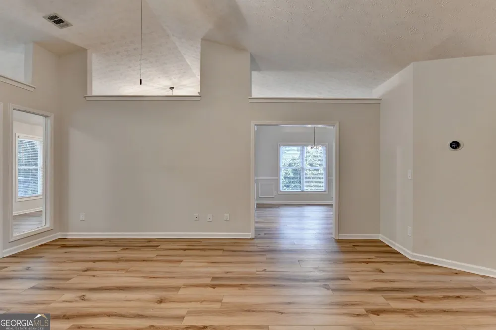 1581 Highland Bluff CT Suwanee, GA 30024