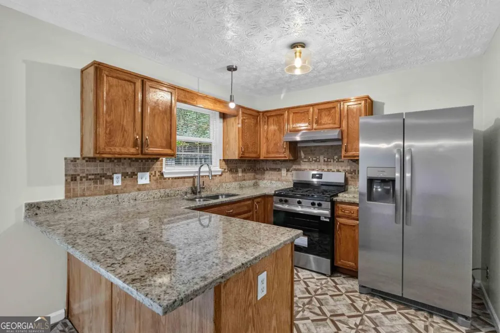 3011 Fields DR Lithonia, GA 30038
