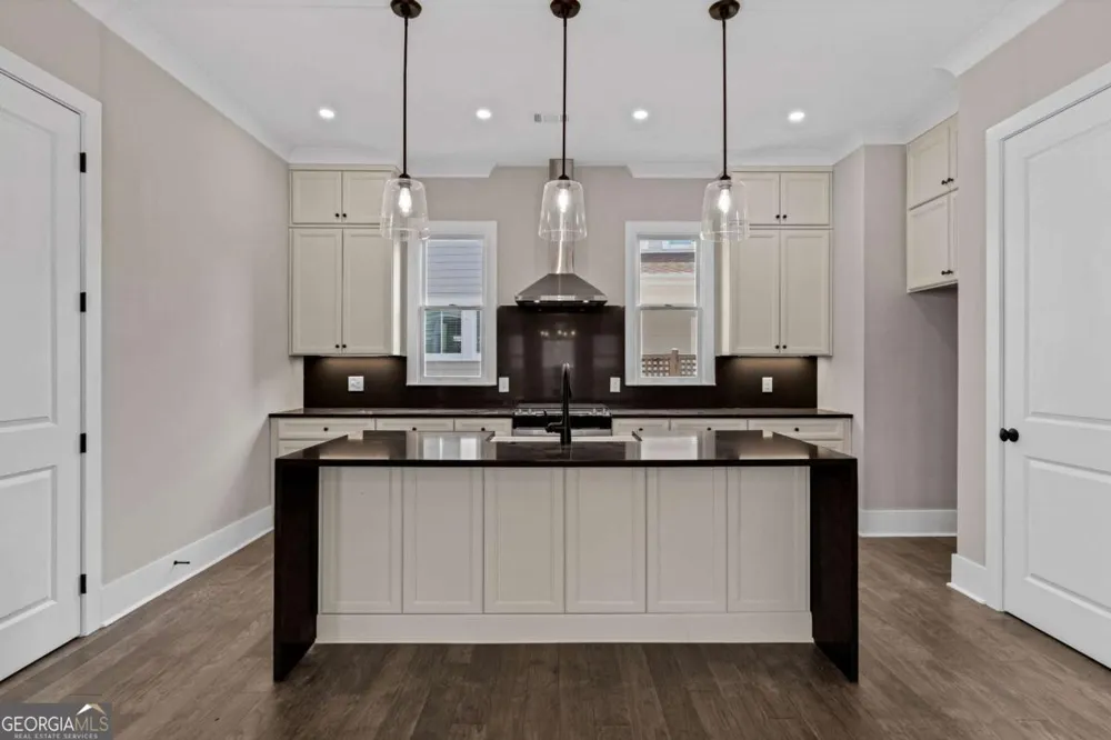 1360 Flora DR Conyers, GA 30094