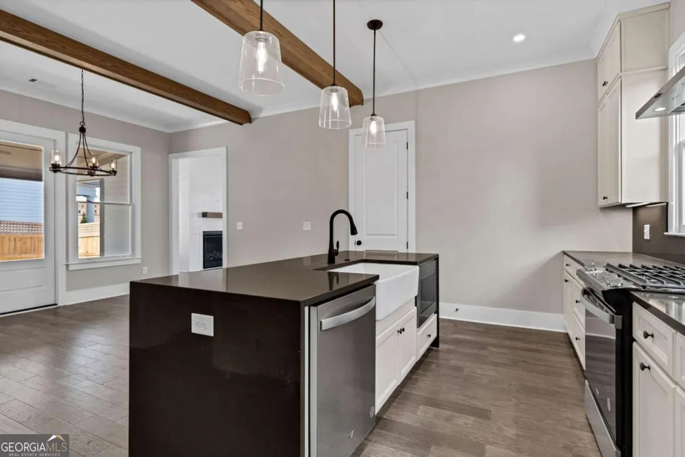 1360 Flora DR Conyers, GA 30094