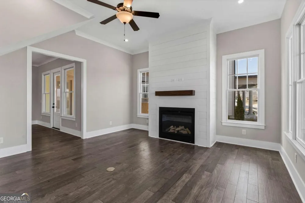1360 Flora DR Conyers, GA 30094