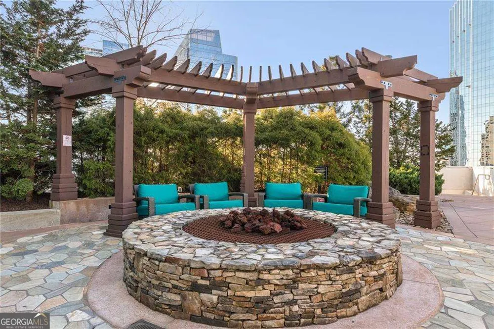 3481 Lakeside DR NE Atlanta, GA 30326