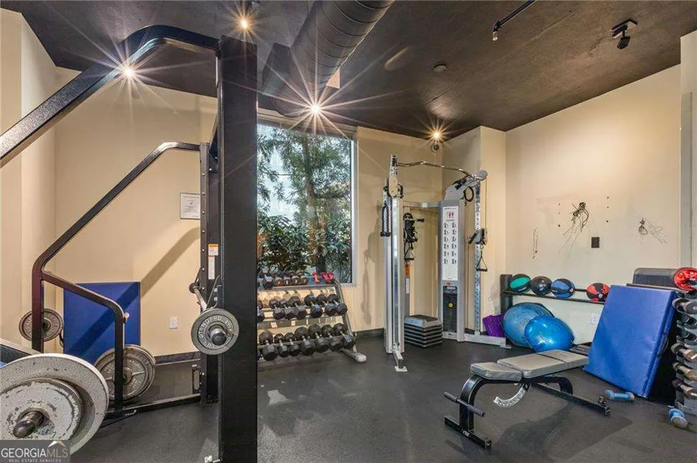 3481 Lakeside DR NE Atlanta, GA 30326