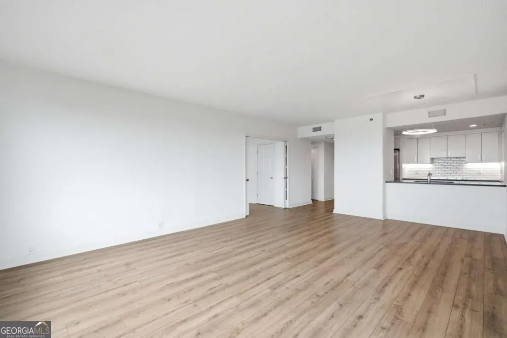 3481 Lakeside DR NE Atlanta, GA 30326