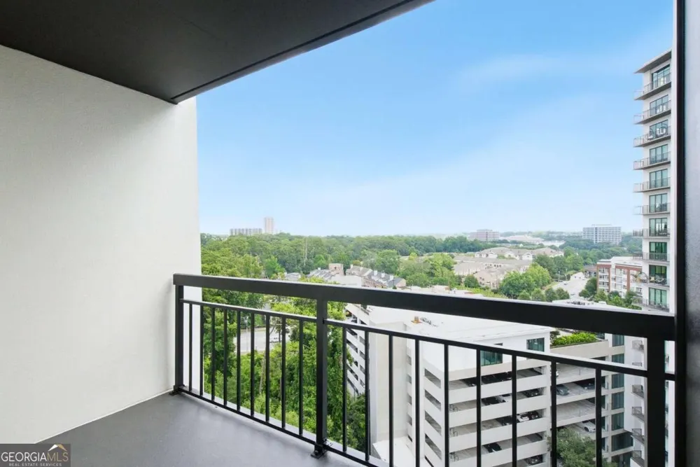3481 Lakeside DR NE Atlanta, GA 30326