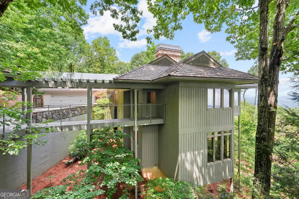 202 Sanderlin Mountain DR N Big Canoe, GA 30143