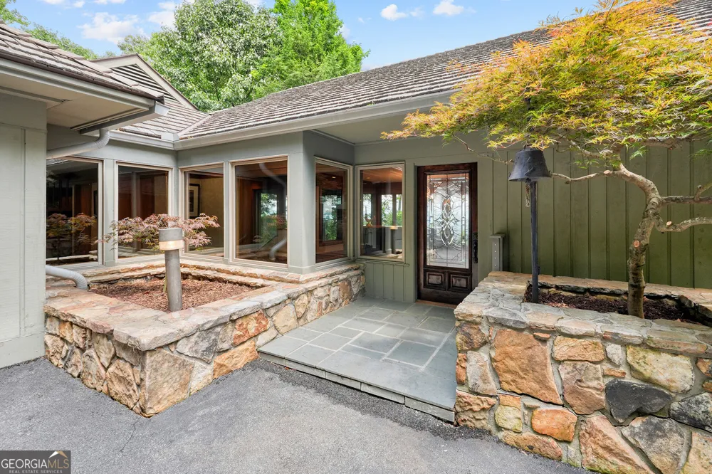 202 Sanderlin Mountain DR N Big Canoe, GA 30143