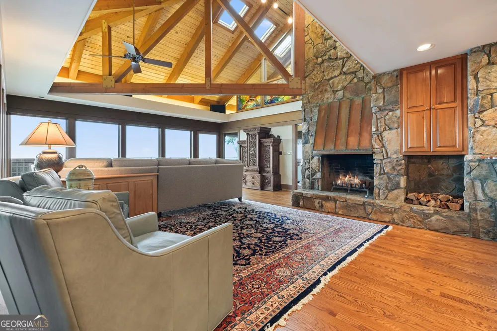 202 Sanderlin Mountain DR N Big Canoe, GA 30143