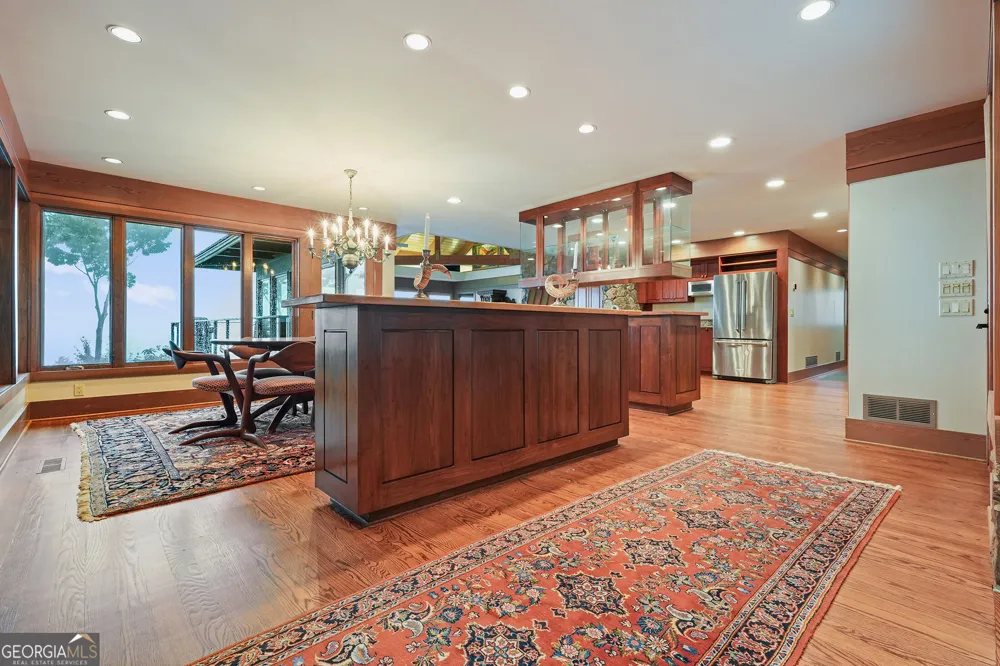 202 Sanderlin Mountain DR N Big Canoe, GA 30143