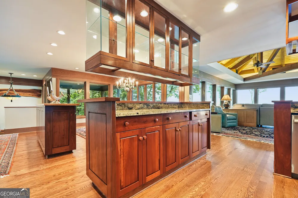 202 Sanderlin Mountain DR N Big Canoe, GA 30143