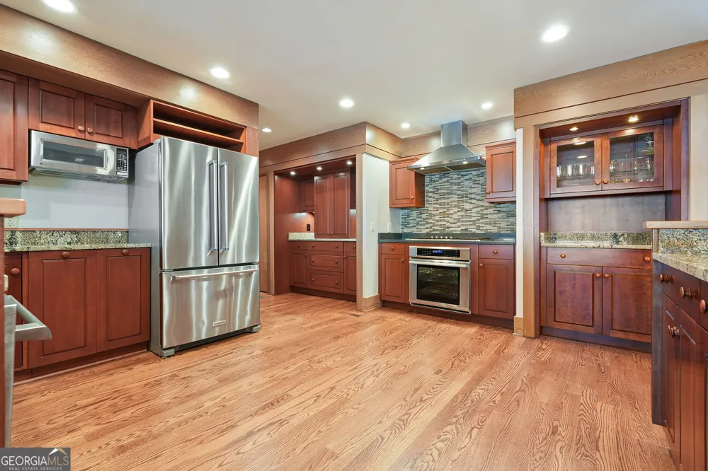 202 Sanderlin Mountain DR N Big Canoe, GA 30143