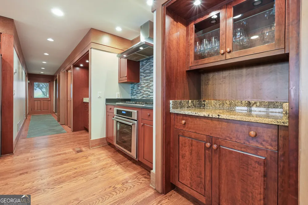 202 Sanderlin Mountain DR N Big Canoe, GA 30143