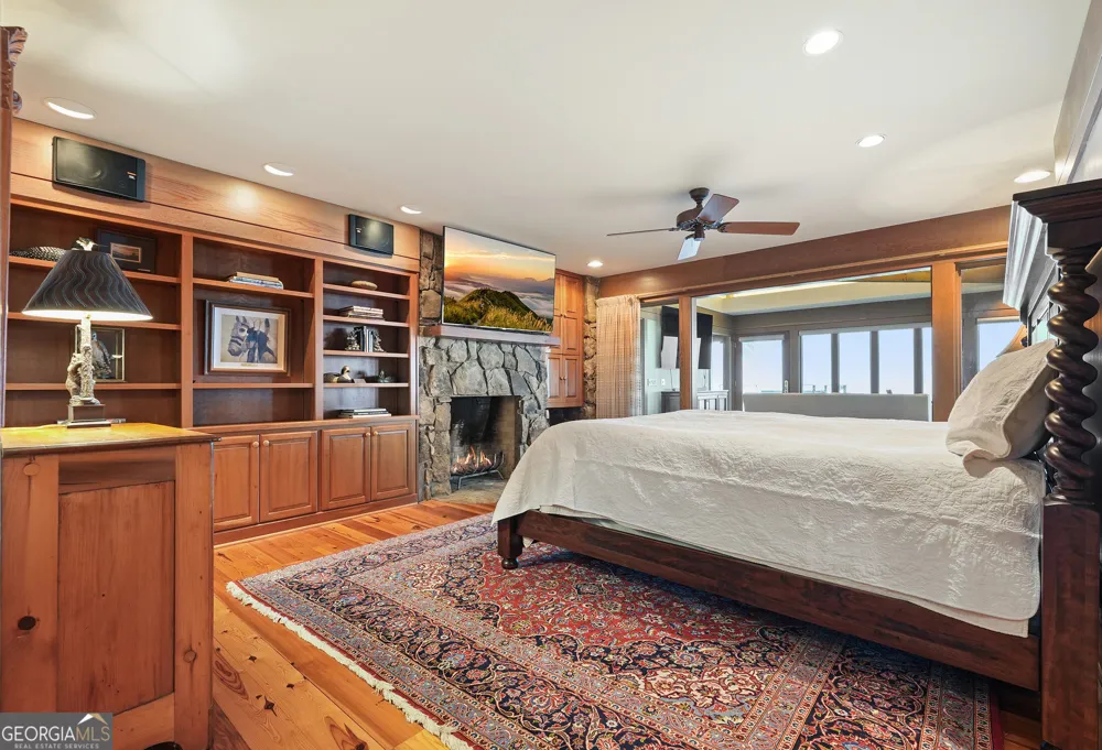 202 Sanderlin Mountain DR N Big Canoe, GA 30143
