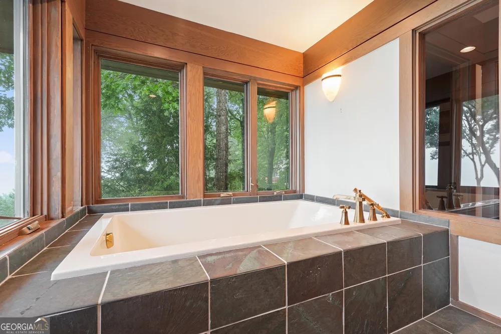 202 Sanderlin Mountain DR N Big Canoe, GA 30143