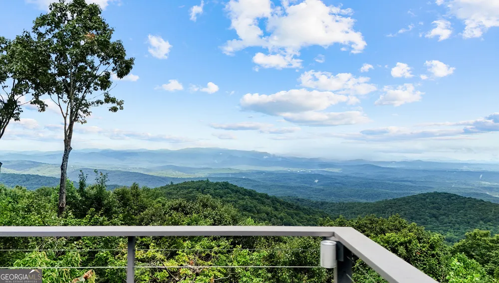 202 Sanderlin Mountain DR N Big Canoe, GA 30143