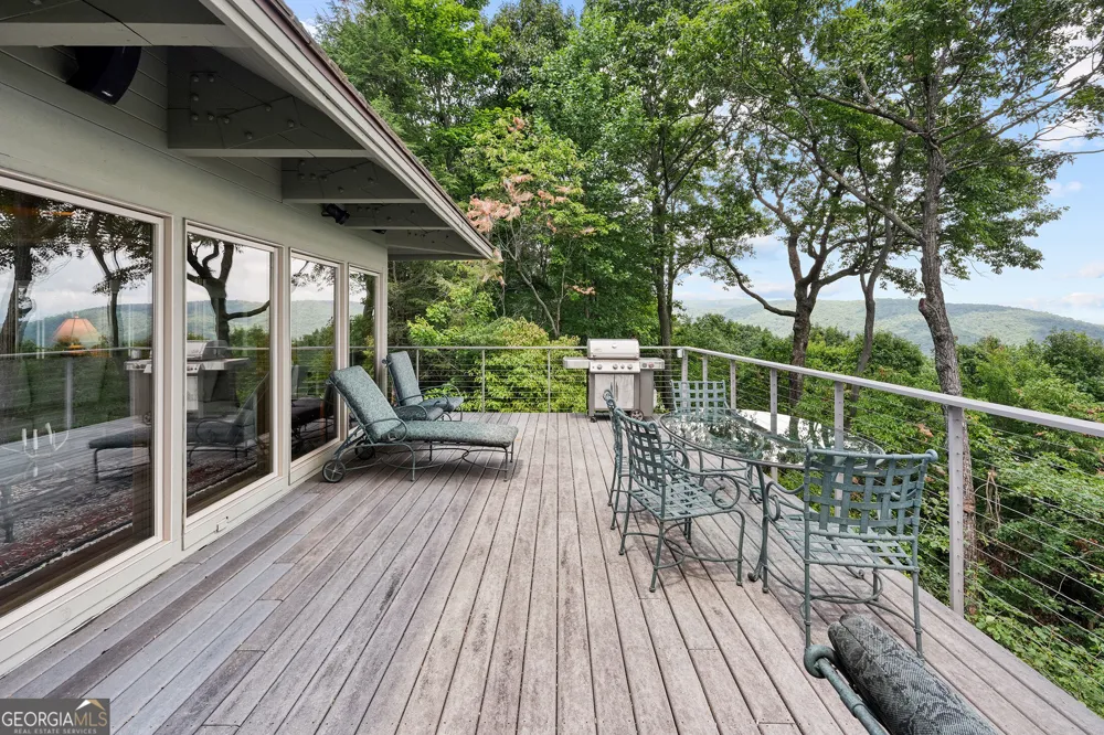 202 Sanderlin Mountain DR N Big Canoe, GA 30143