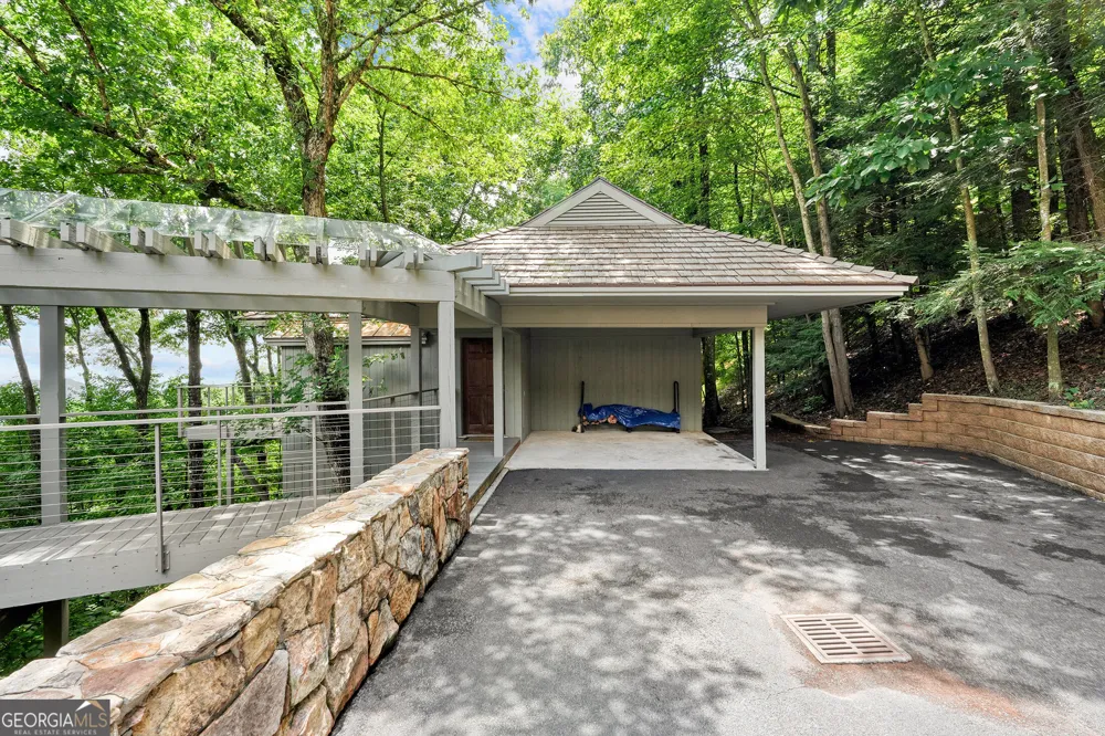 202 Sanderlin Mountain DR N Big Canoe, GA 30143